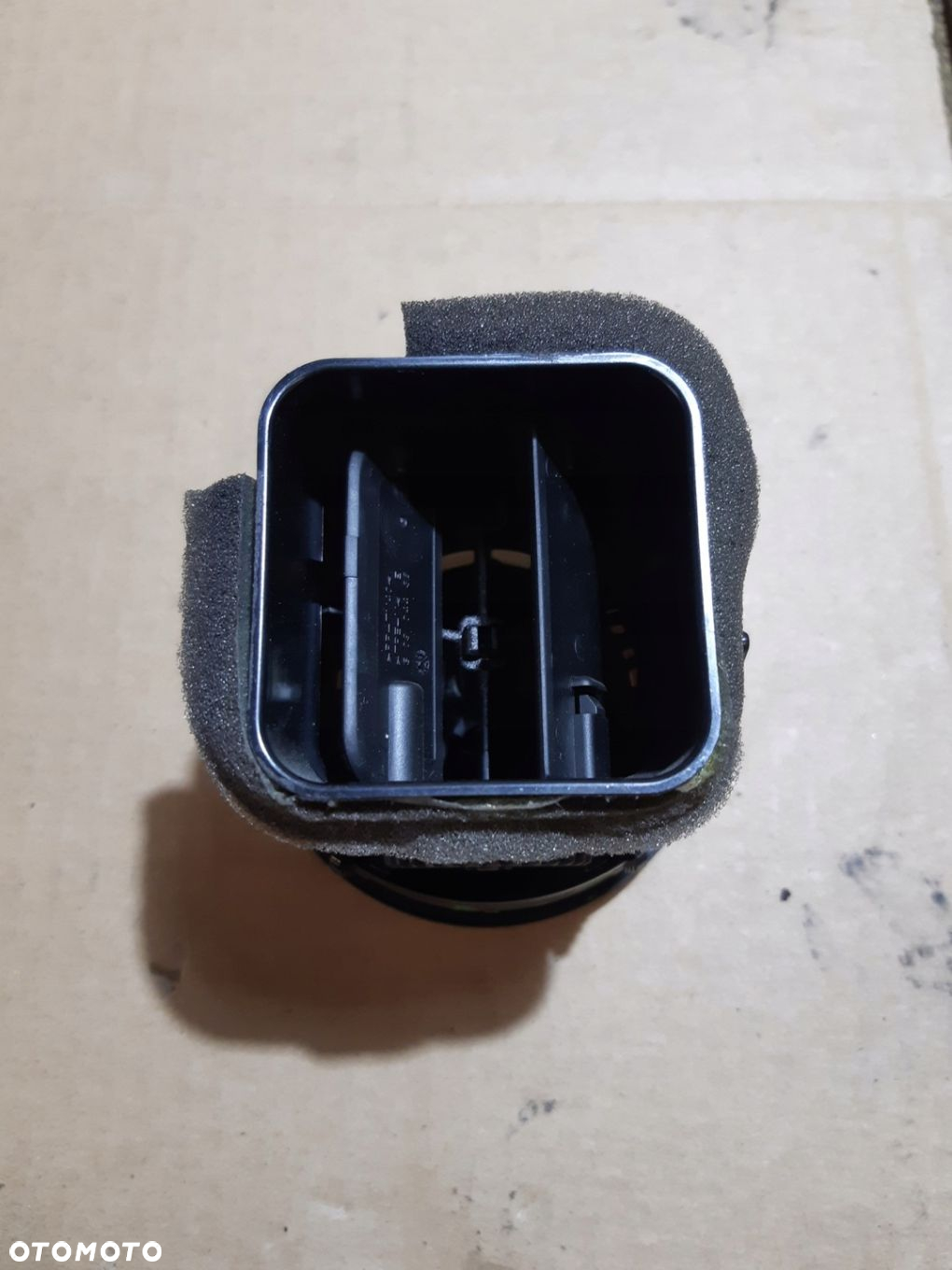 AUDI A3 8V KRATKA NAWIEWU KONSOLI 8V0820901 - 6