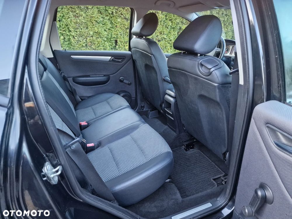 Mercedes-Benz Klasa A 200 Turbo Avantgarde - 17