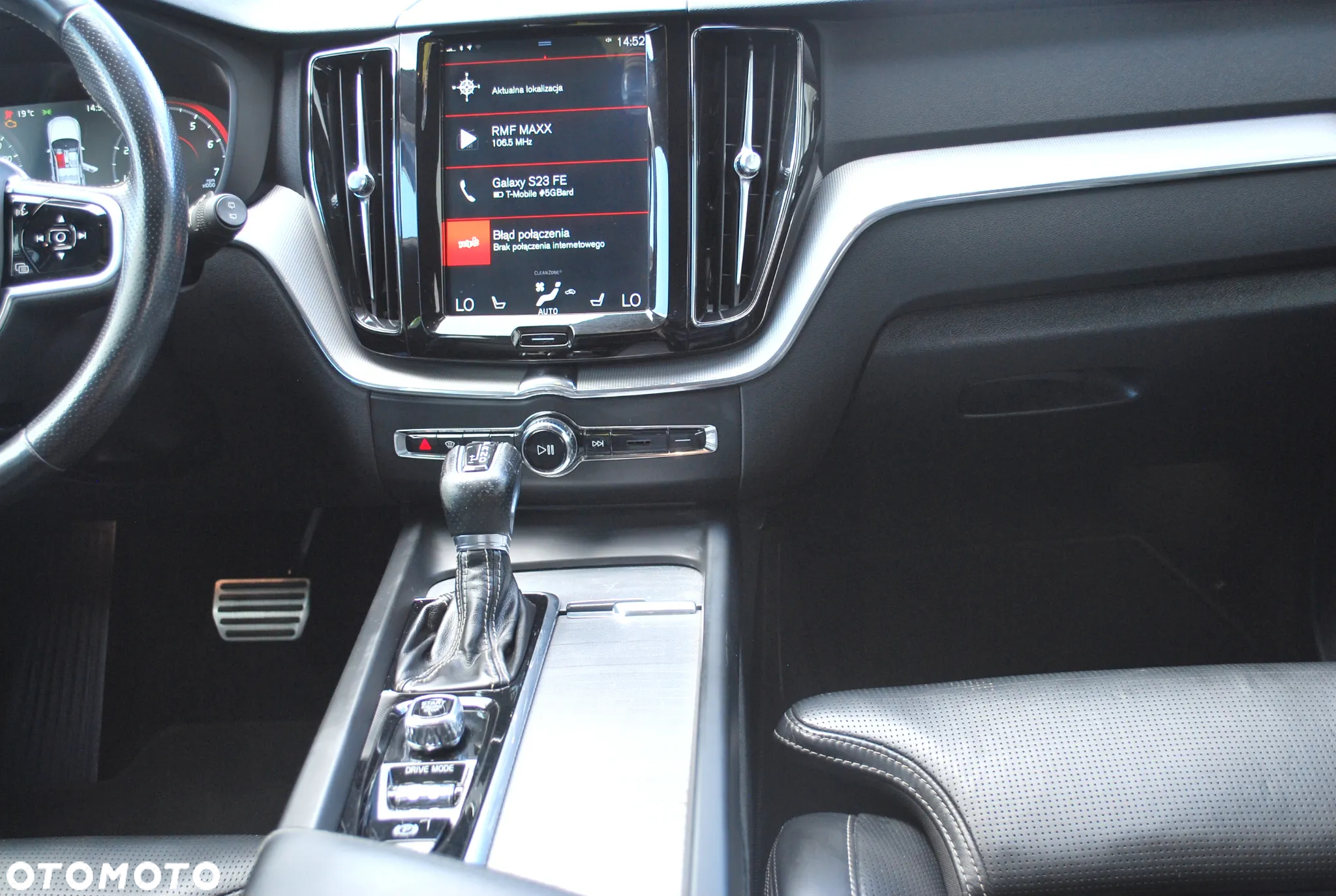 Volvo XC 60 T5 AWD R-Design - 25