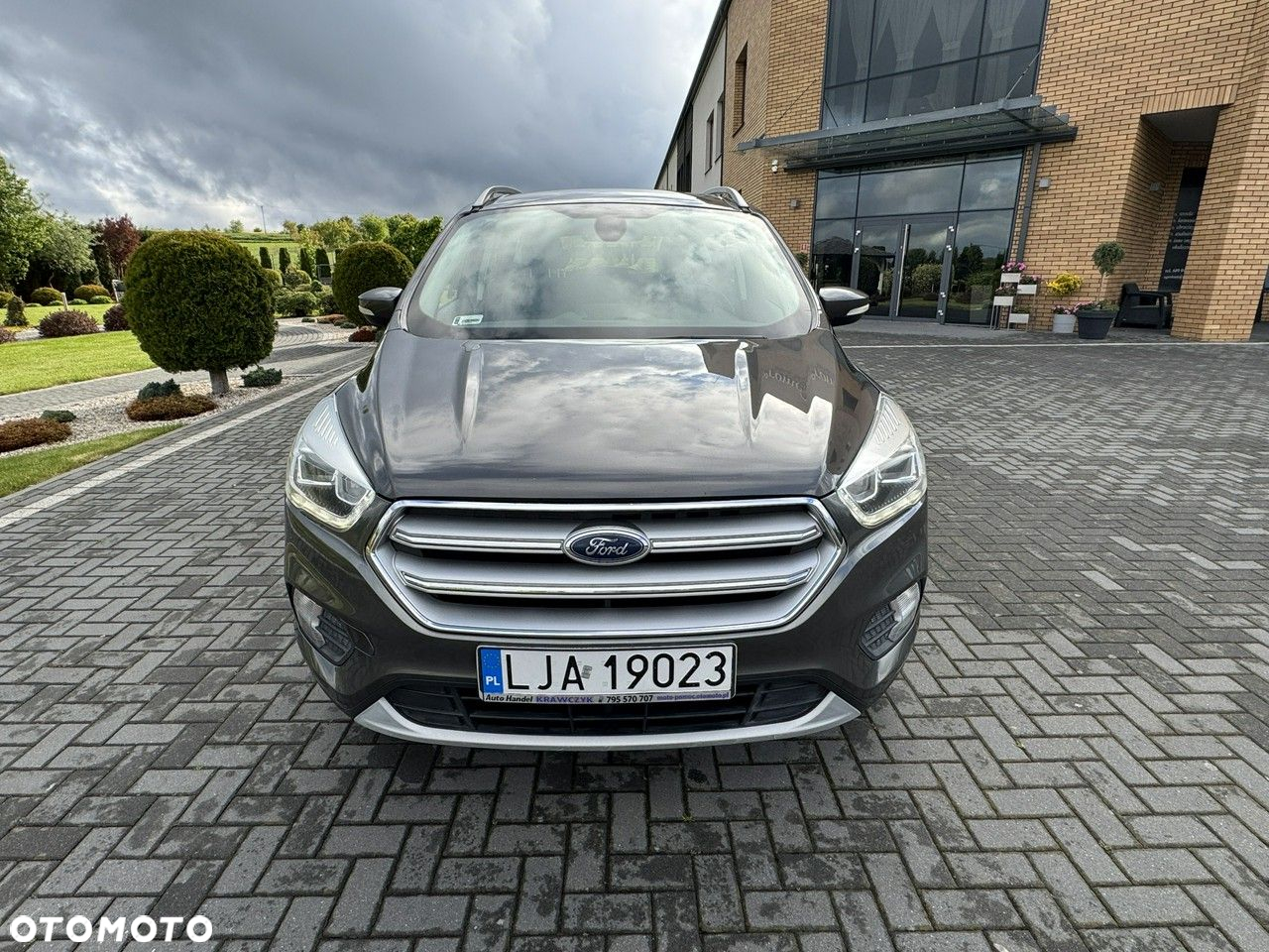 Ford Kuga - 16