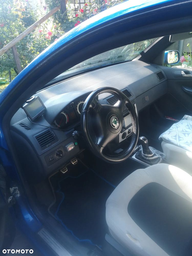 Skoda Fabia - 10