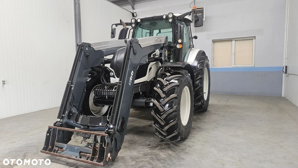 Valtra N134 Active  Ładowacz Quick  Transport  N104/N114e/N124/N134/N154e/N174 T133 T134 VERSU Ładowacz Quick 512 Vario Arion 530 john 6115M Case Maxxum Deutz 5120 - 2