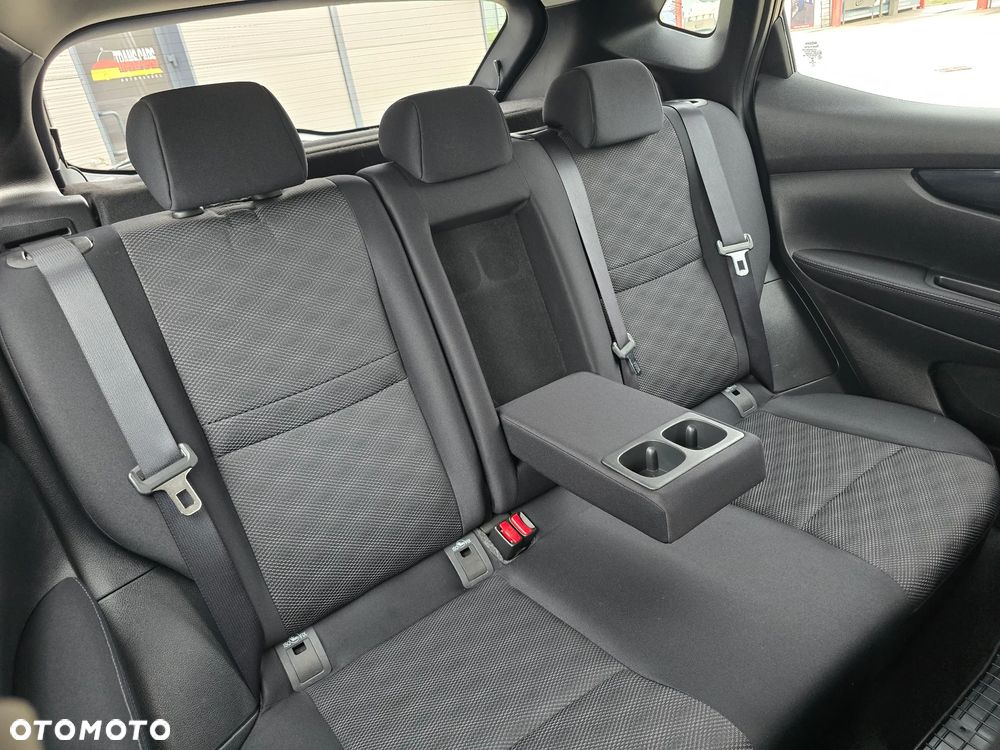 Nissan Qashqai 1.6 DIG-T Tekna+ - 34