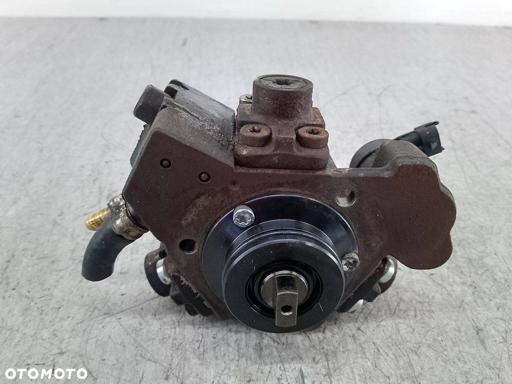 POMPA WTRYSKOWA OPEL ASTRA H 1.3 CDTI - 3
