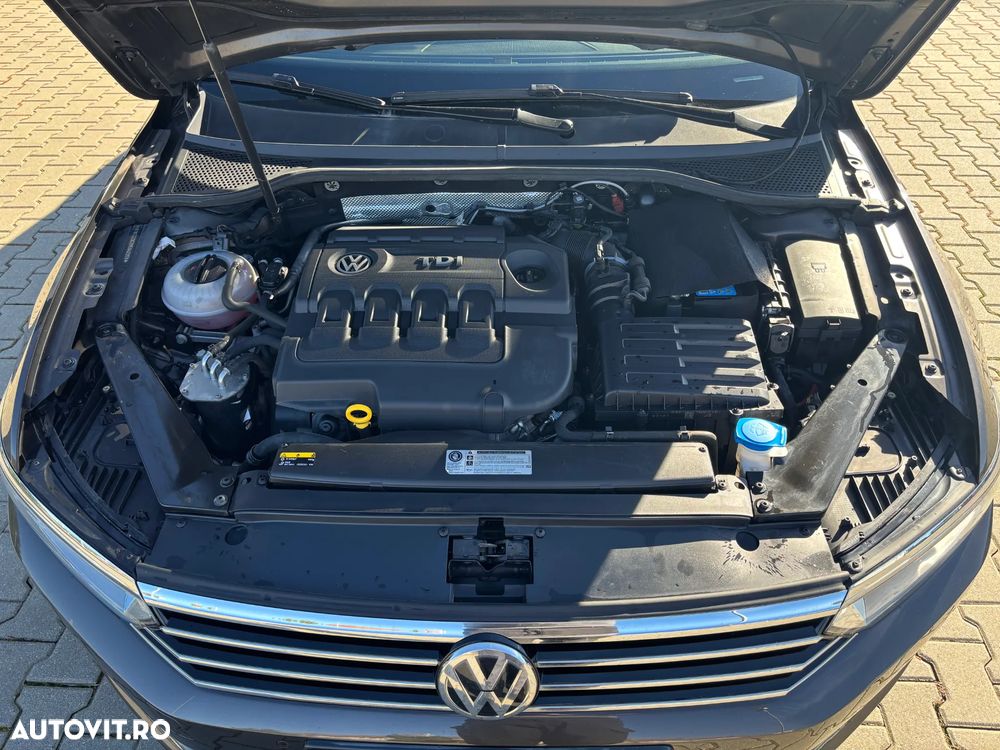 Volkswagen Passat - 14