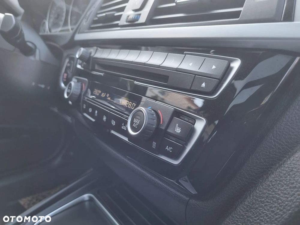 BMW Seria 3 320d xDrive Sport Line Shadow - 27