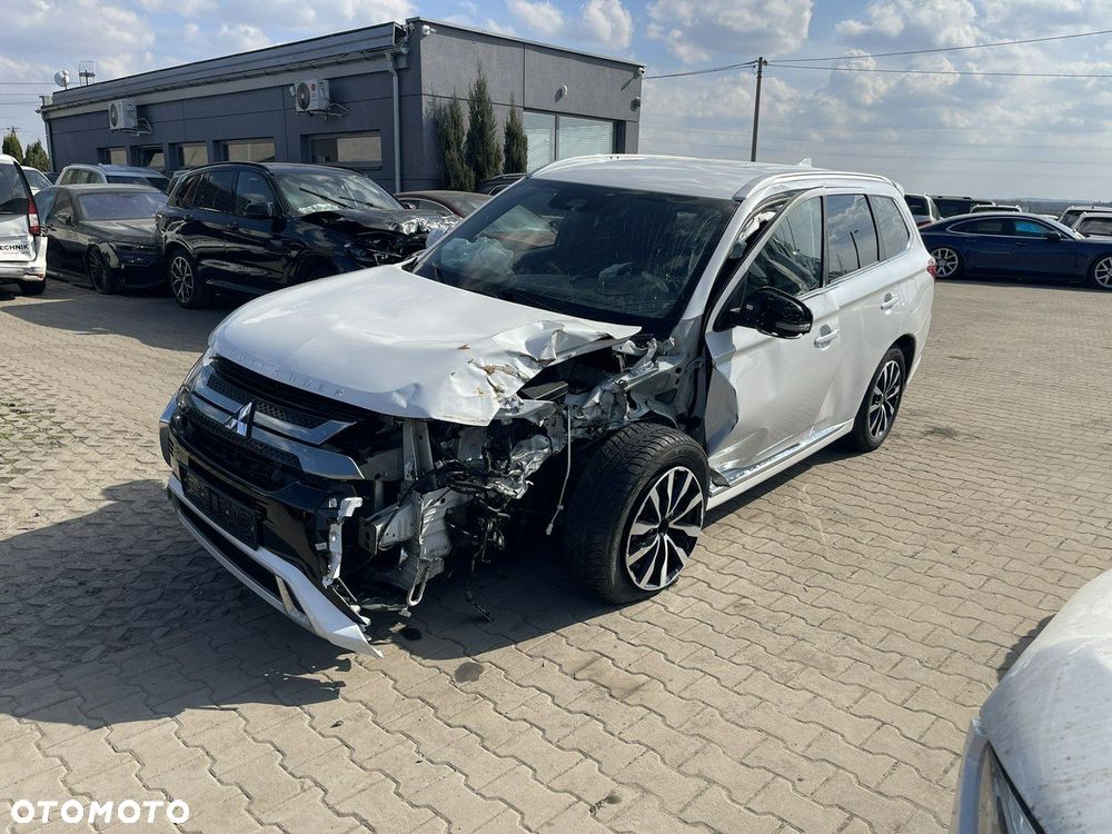 Mitsubishi Outlander 2.4 4WD Spirit - 3