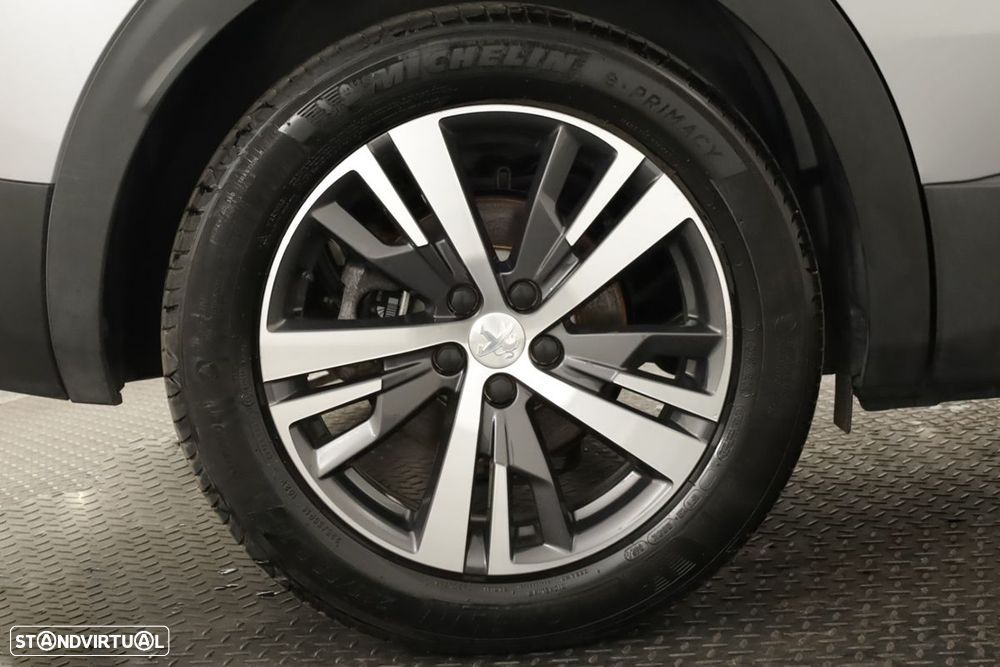 Peugeot 3008 1.6 Hybrid Allure Pack e-EAT8 - 5