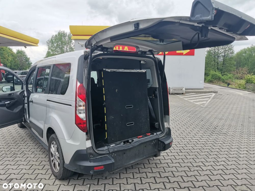 Ford Tourneo Connect - 8