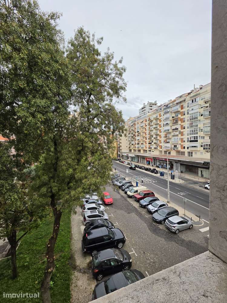 T1 em bom estado, Estrada de Benfica