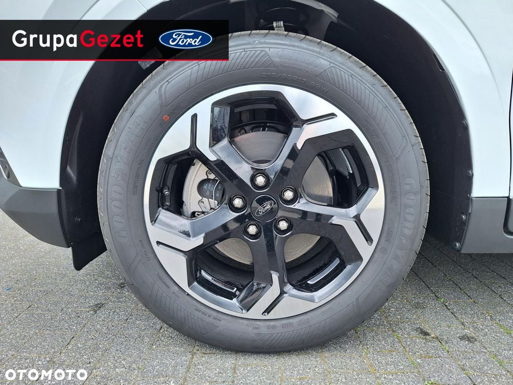 Ford Transit Courier - 21