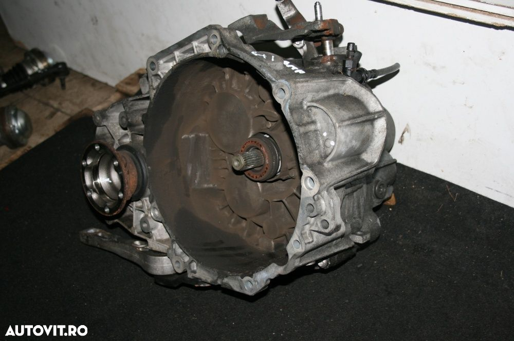 Cutie Viteze Vw Passat B6 Golf 5 Skoda Seat Audi 2.0 Tdi 6 Viteze - 2