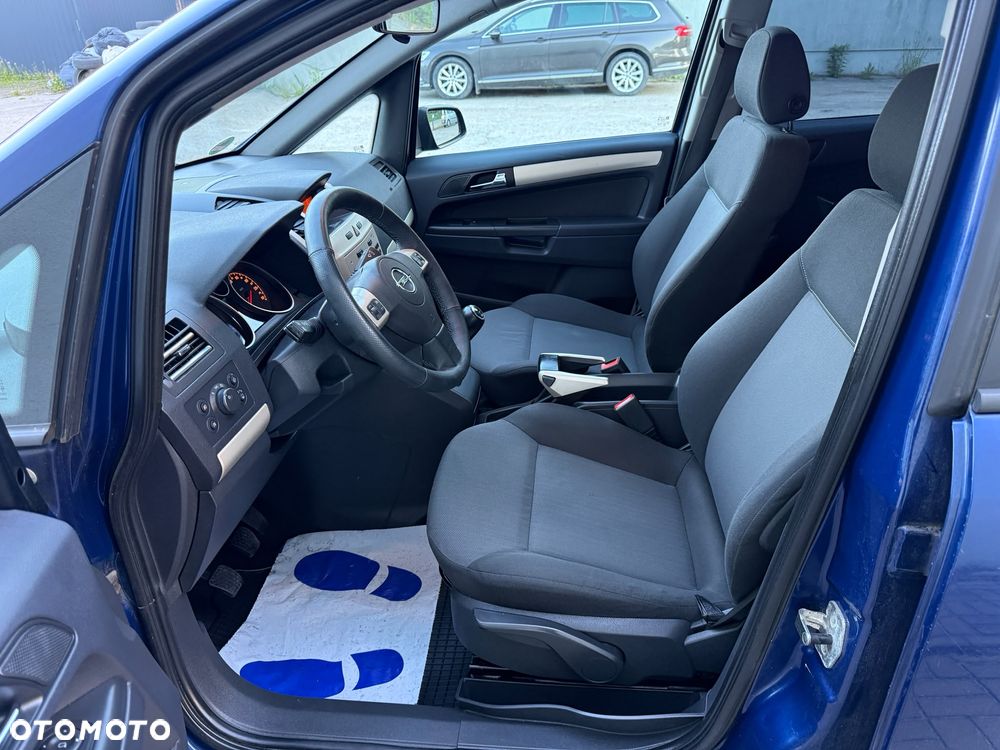 Opel Zafira 1.6 Enjoy - 20