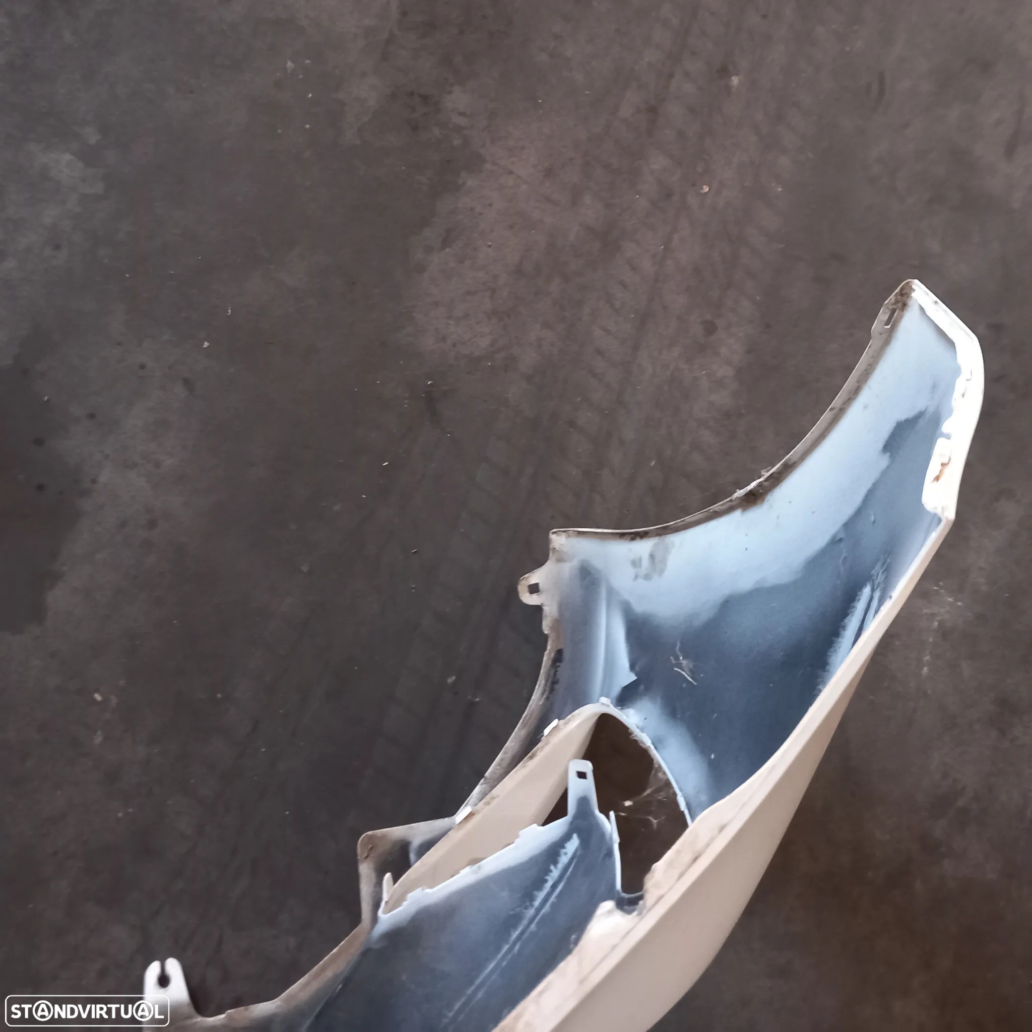 Para choques frente toyota yaris hybrid 2011 - 2020 - 5