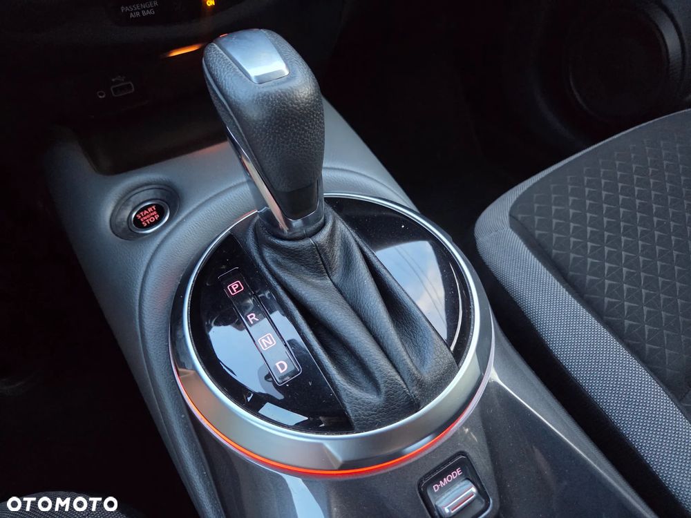 Nissan Juke 1.0 DIG-T N-Connecta DCT - 10