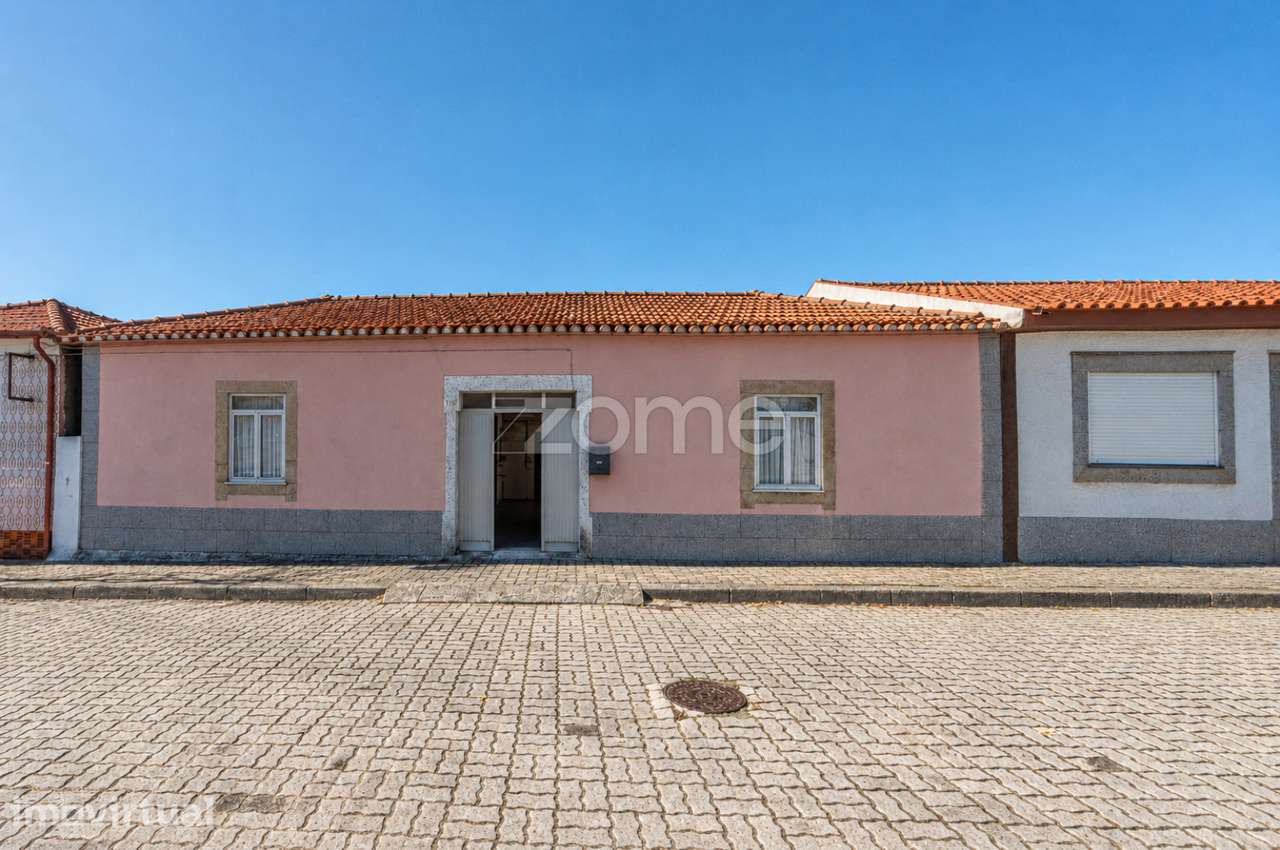 Moradia térrea com terreno de 1.677 m² em Anta, Espinho - Grande imagem: 3/30