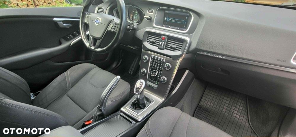 Volvo V40 Cross Country D2 Momentum - 6
