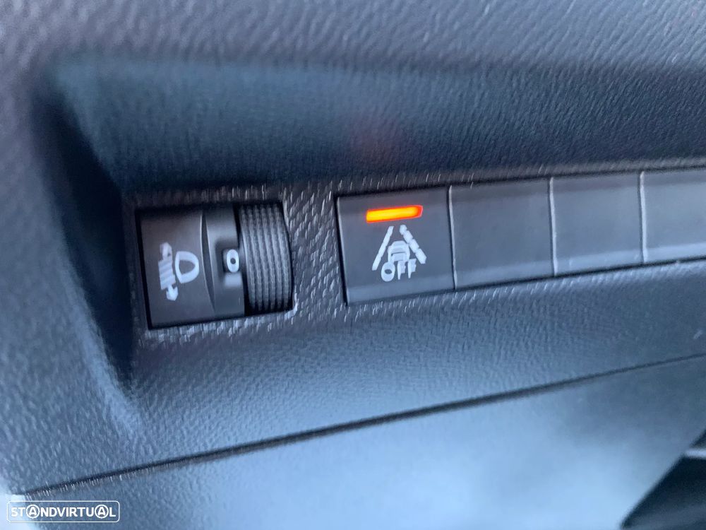 Peugeot e-208 50 kWh Allure Pack - 22