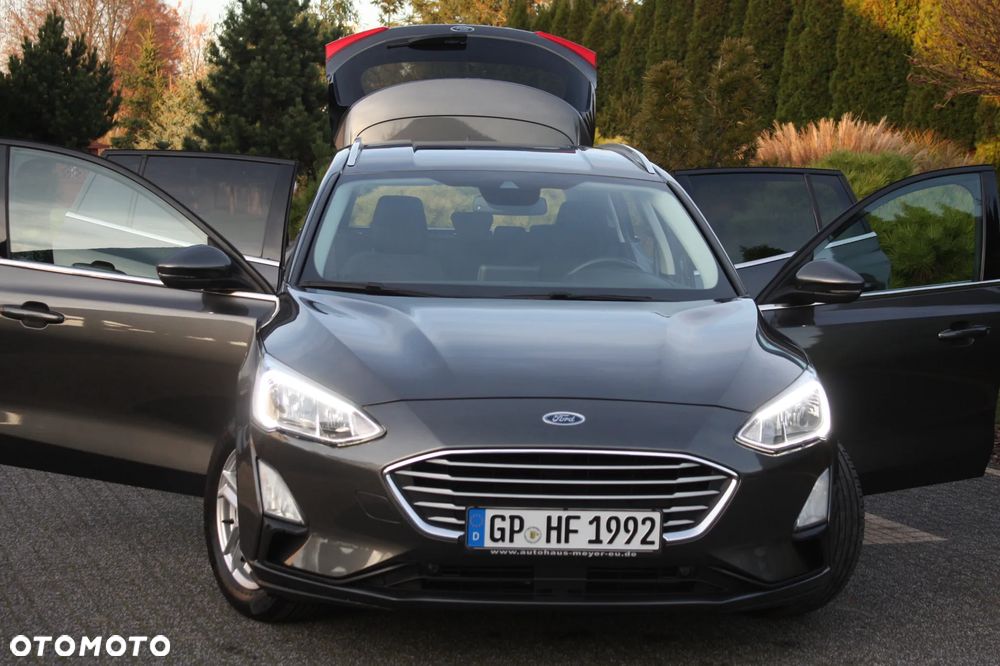 Ford Focus Turnier 1.0 EcoBoost Start-Stopp-System TITANIUM STYLE - 30