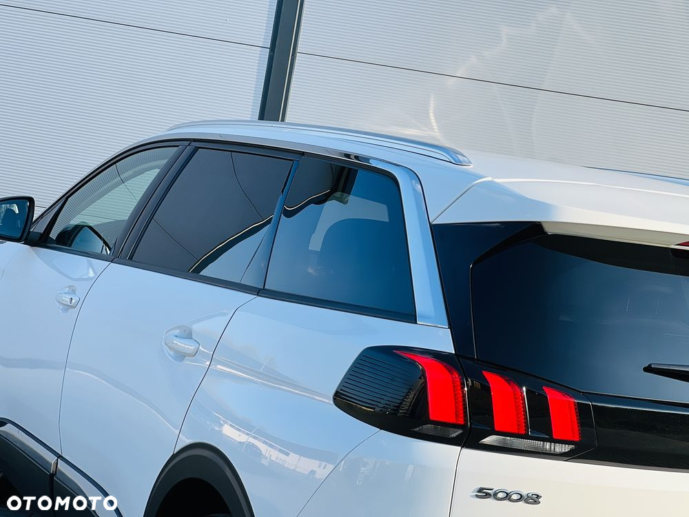 Peugeot 5008 BlueHDI 130 EAT8 Allure - 23