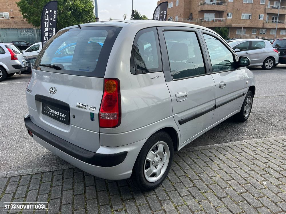 Hyundai Matrix 1.5 CRDi GLS - 6