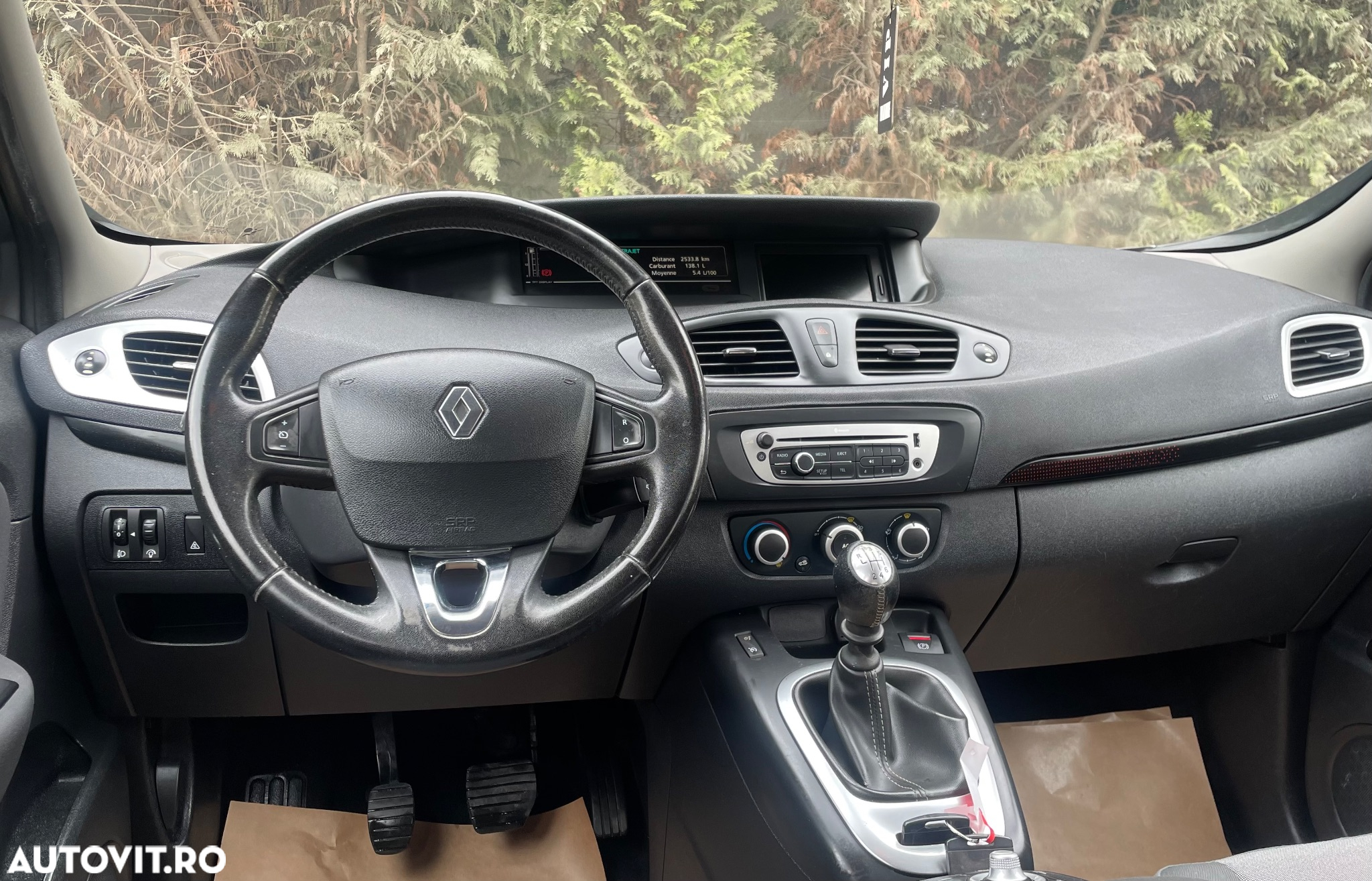 Renault Scenic ENERGY dCi 110 S&S Bose Edition - 27