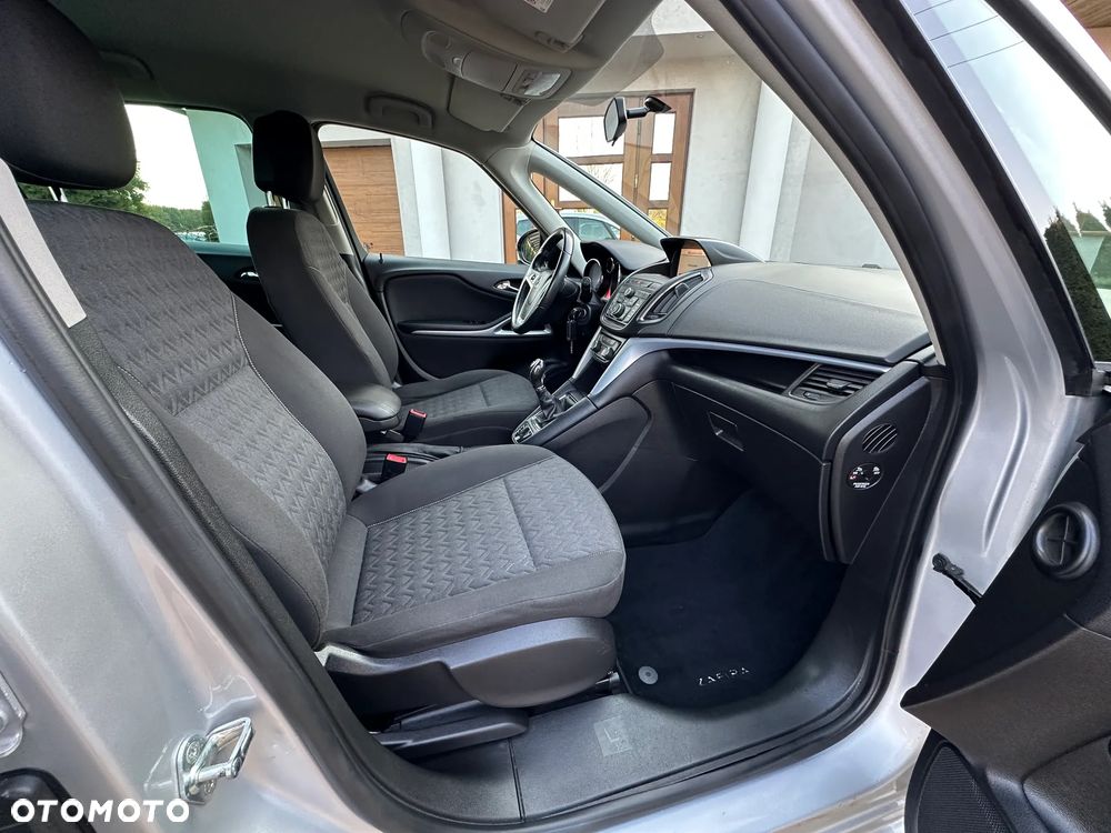 Opel Zafira Tourer 1.4 Turbo Sport - 24