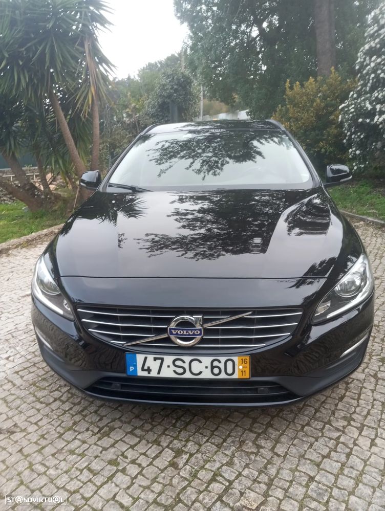 Volvo V60 2.0 D3 Kinetic - 1