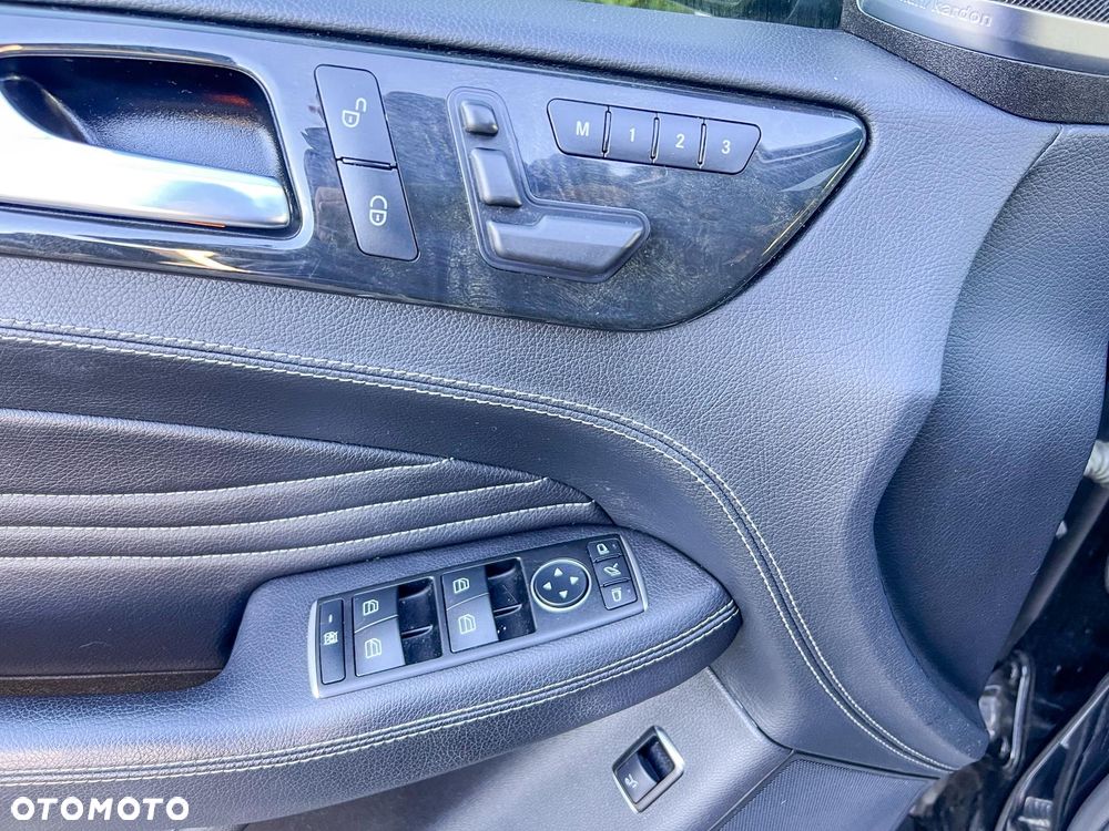 Mercedes-Benz ML 350 BlueTEC 4-Matic - 14