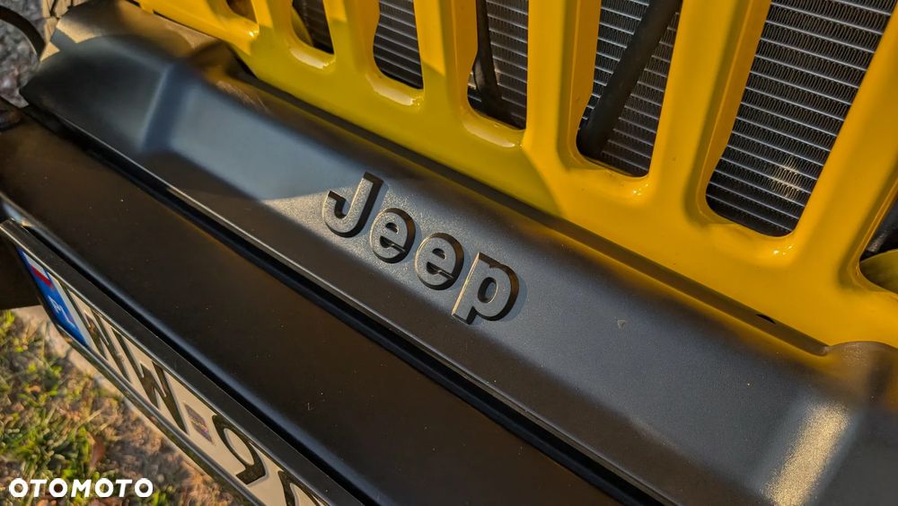 Jeep Wrangler - 20