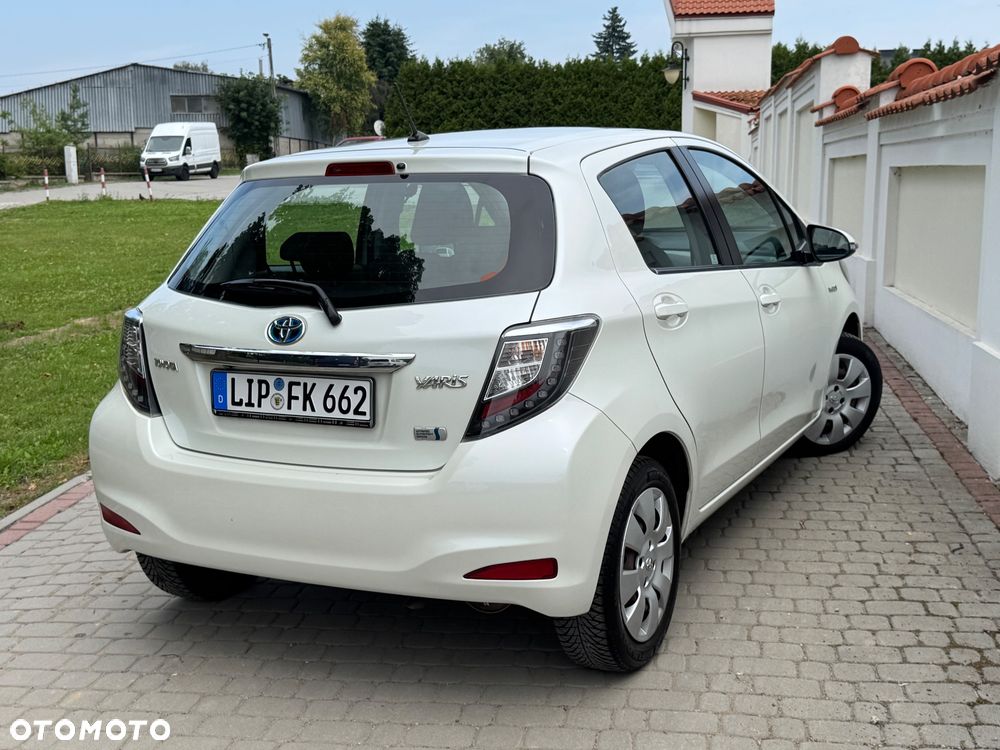 Toyota Yaris - 11