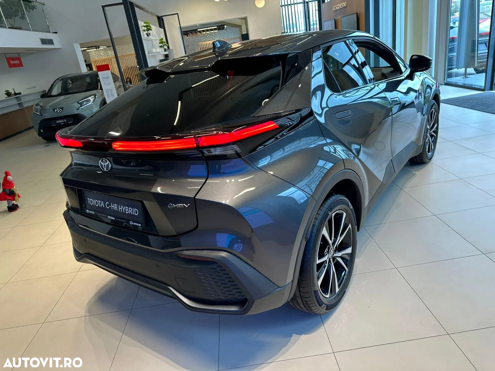 Toyota C-HR - 3