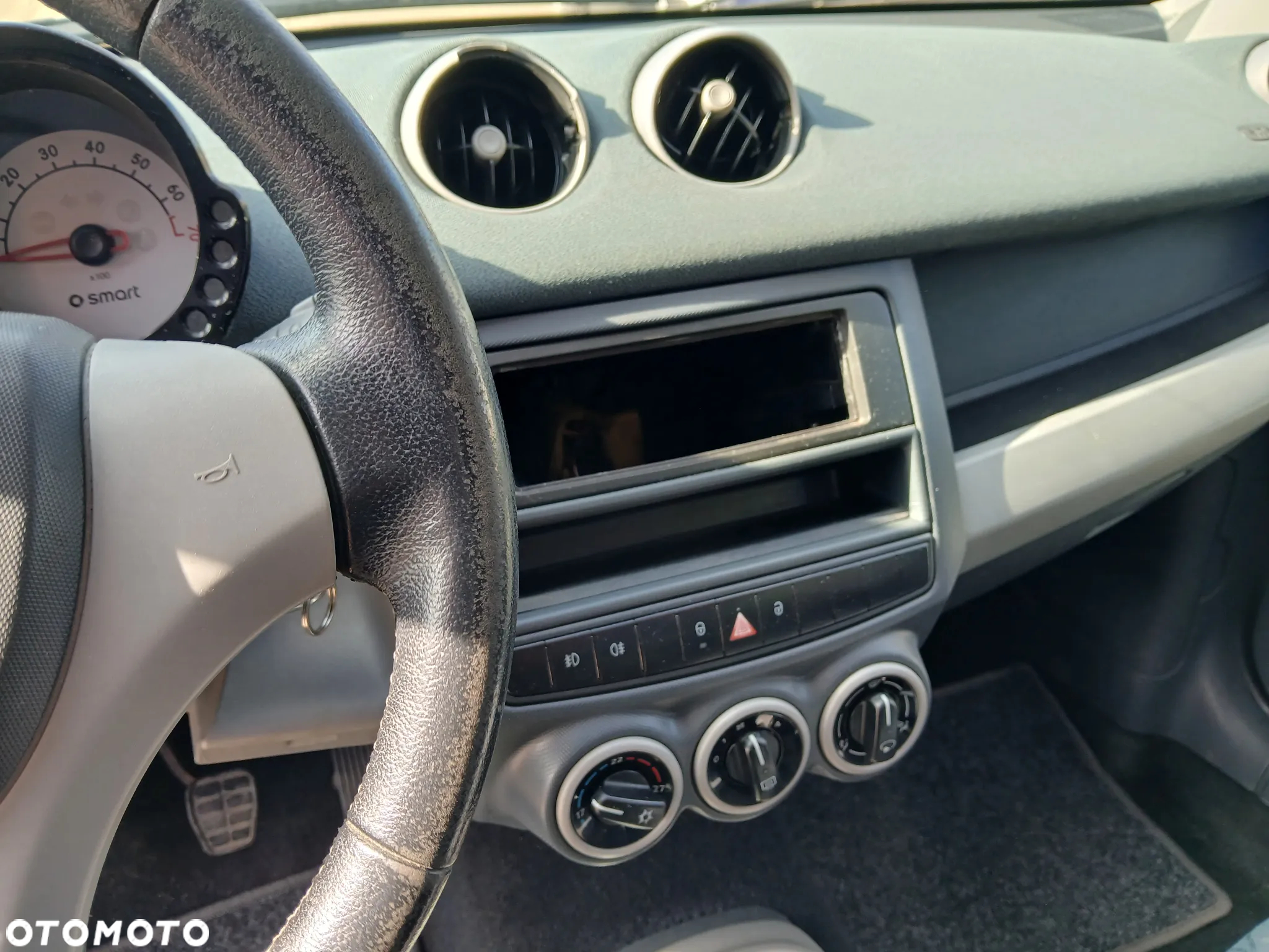 smart forfour fotel fotele kanapa deska kokpit podsufitka boczek boczki klamka podłokietnik licznik - 4