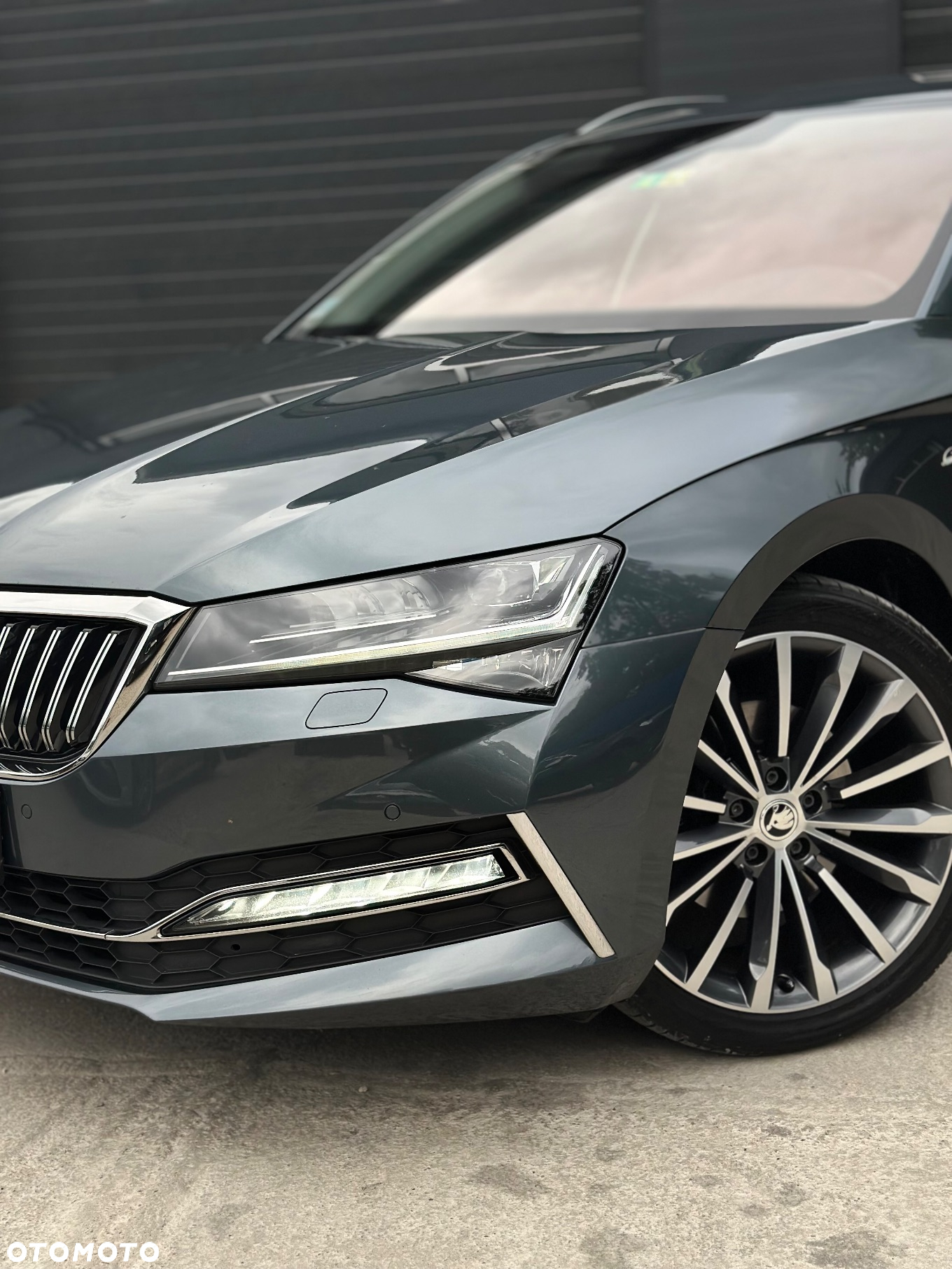 Skoda Superb 2.0 TSI L&K DSG - 9