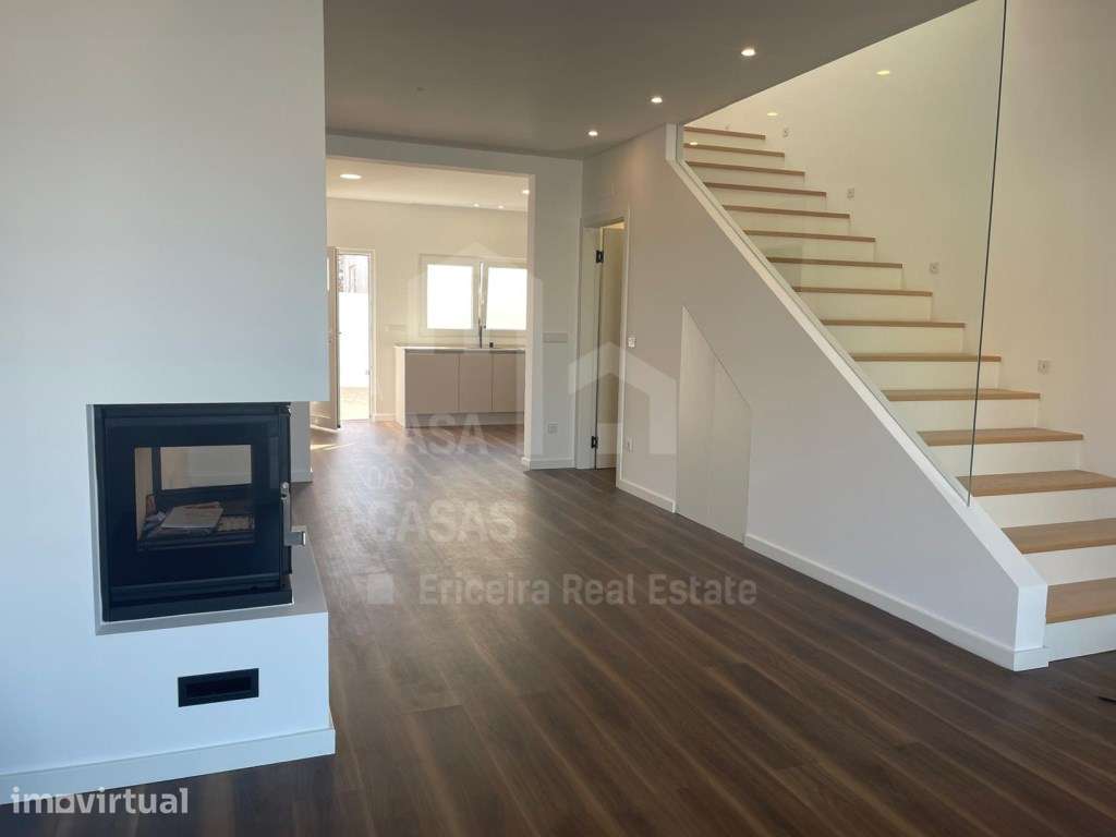 Vende Moradia T2 - Ericeira 6 km, A Casa das Casas - Grande imagem: 2/21