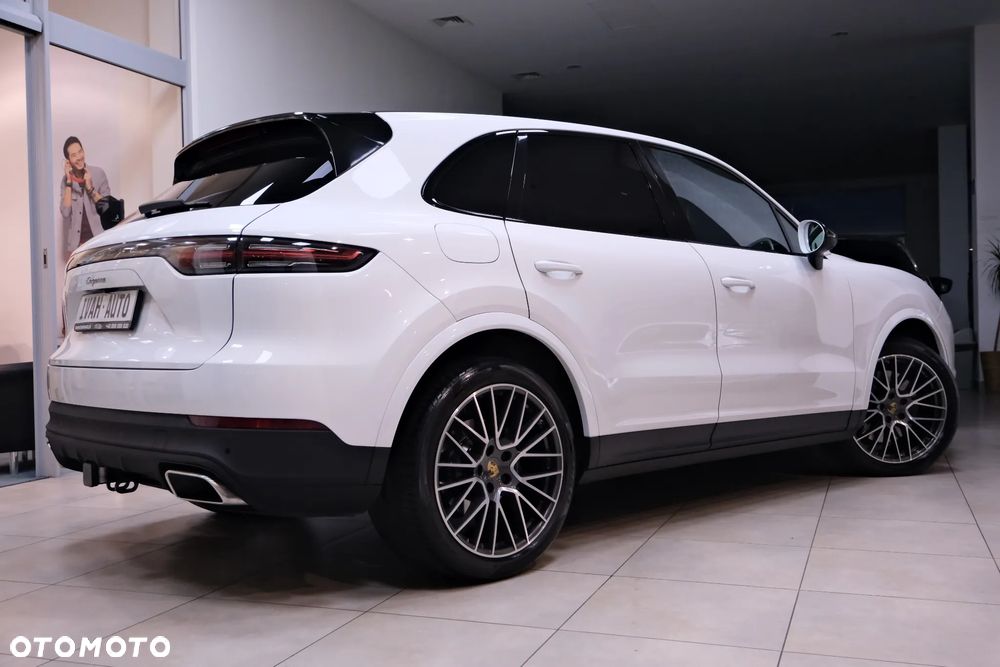 Porsche Cayenne Platinum Edition - 16