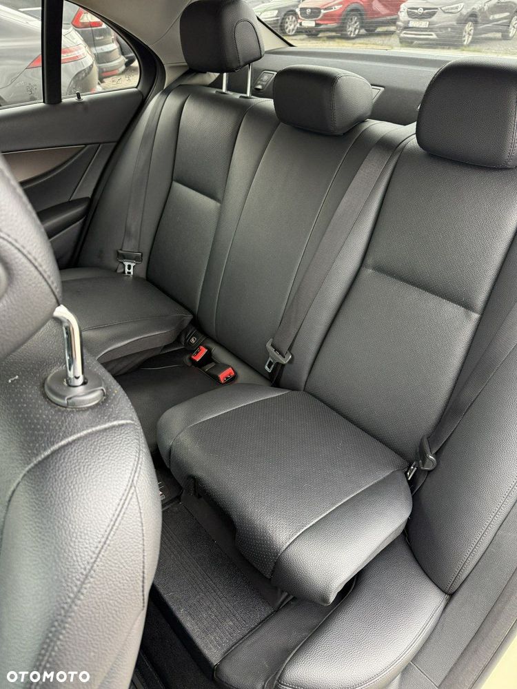 Mercedes-Benz Klasa E 200 d 9G-TRONIC - 7