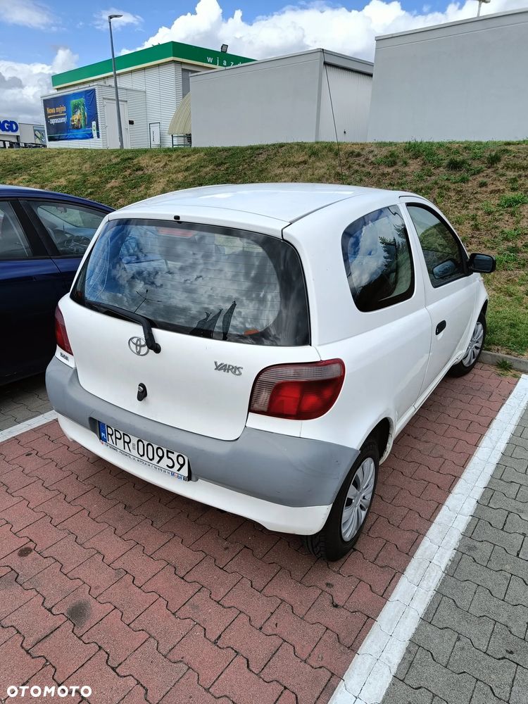Toyota Yaris - 8