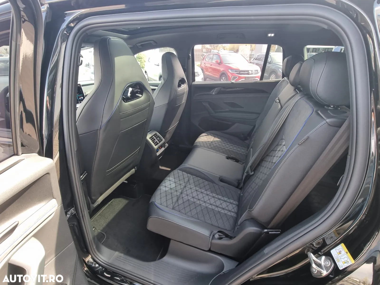 Volkswagen Tayron 2.0 TDI 4Motion DSG R-Line - 13
