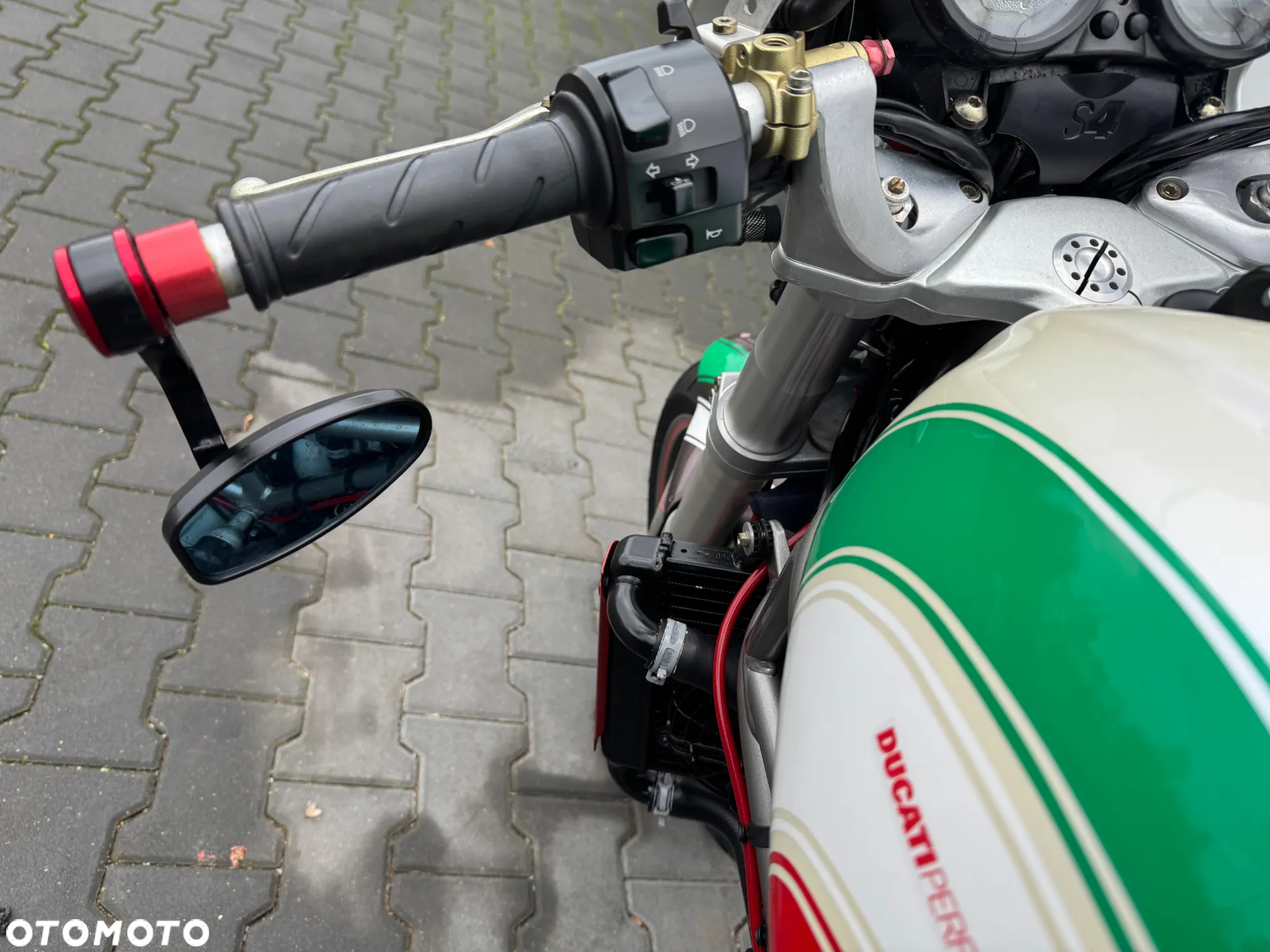 Ducati Monster - 27