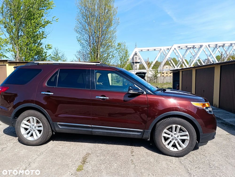 Ford Explorer - 2