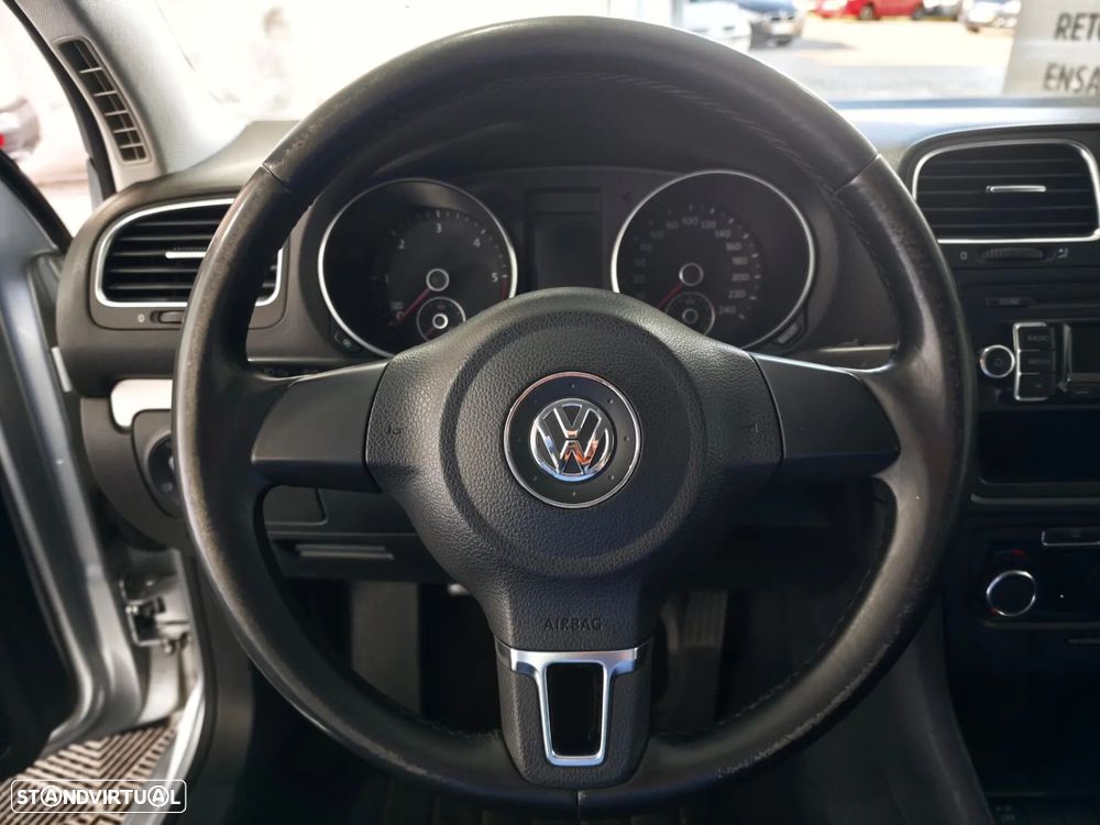 VW Golf 1.6 TDi Confortline - 12