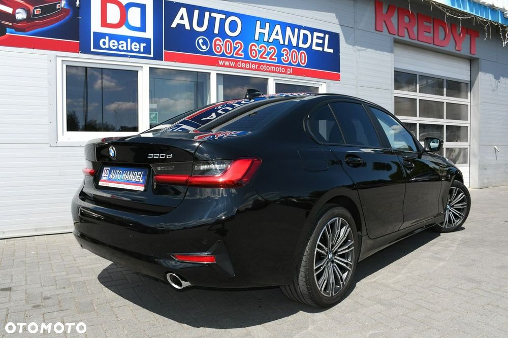BMW Seria 3 320d mHEV - 16
