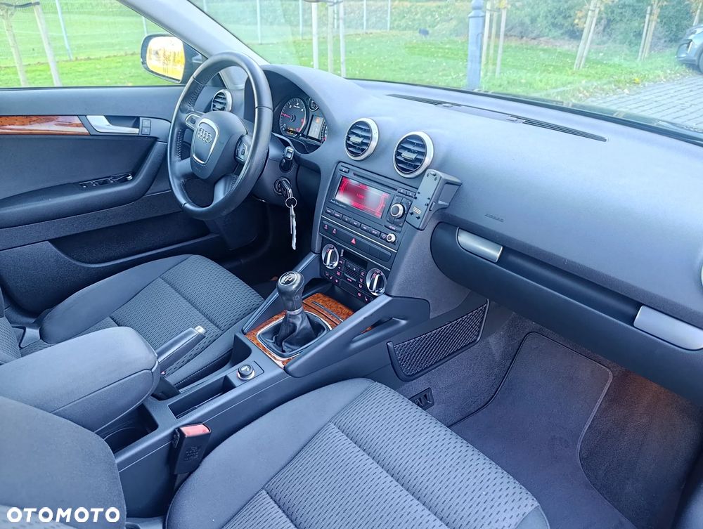 Audi A3 Sportback 1.6 TDI Attraction - 18