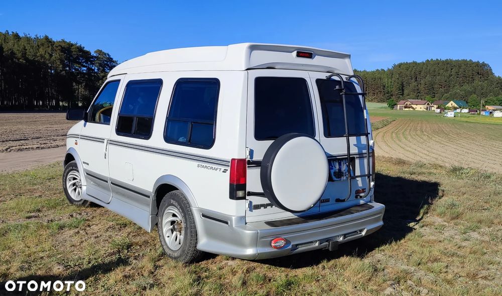 GMC Safari - 34