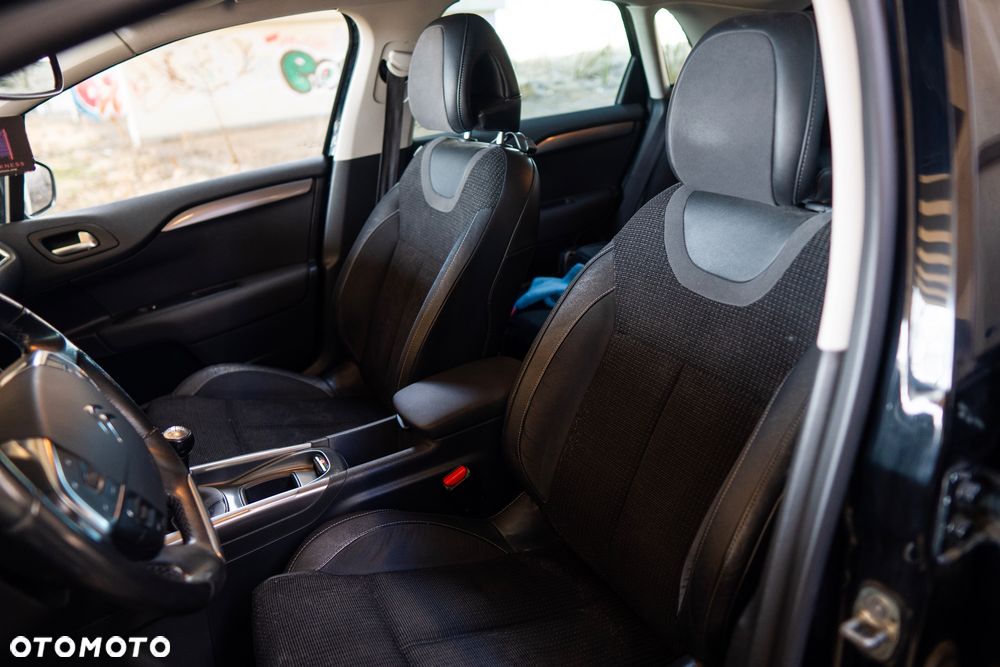 Citroën C4 VTi 120 Exclusive - 10