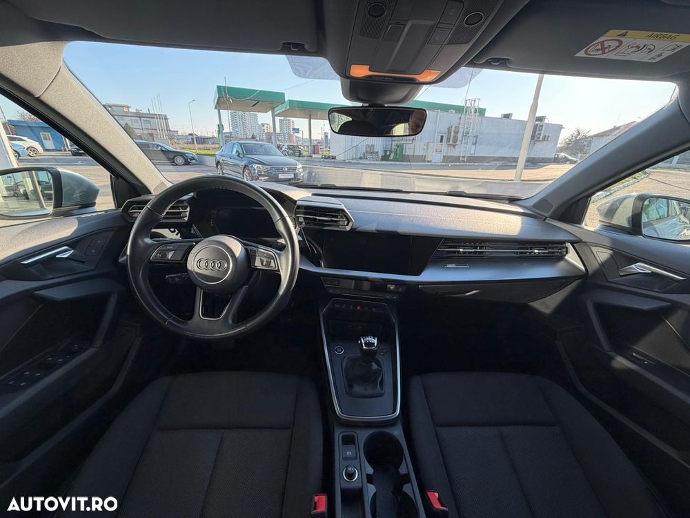 Audi A3 Sportback 2.0 30 TDI Basic - 6