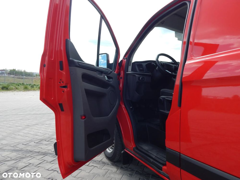 Ford Custom Transit - 10