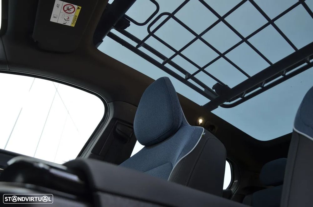 Volvo EX30 Cross Country - 32