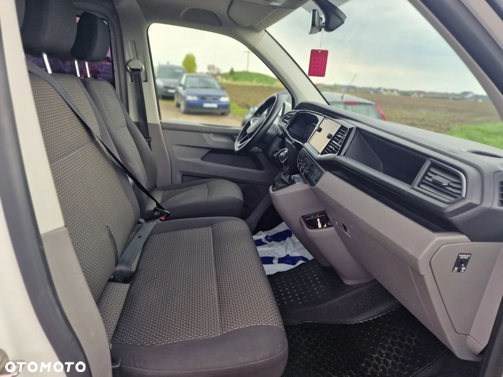 Volkswagen Caravelle 2.0 TDI L2 Highline 4Motion DSG - 19